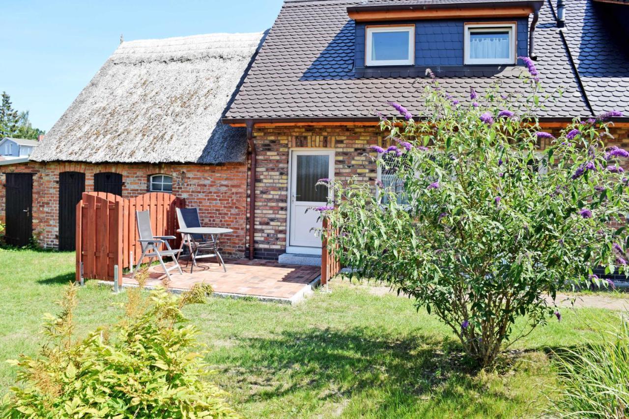 Ferienhaus Mit Terrasse Am Heideweg Baabe Luaran gambar
